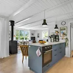 בית נופש Gorgeous In With Kitchen *