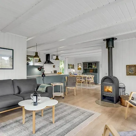 Gorgeous In With Kitchen