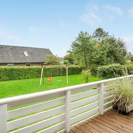 Gorgeous In With Kitchen